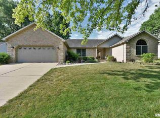 3926 Buckeye Dr, Springfield, IL 62712