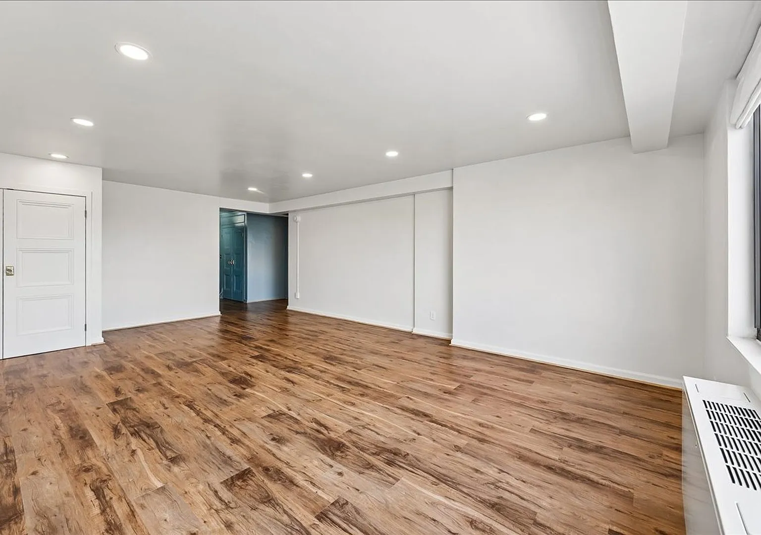 Cathedral Heights Condo | 1 Bed | 1 Bath | 750 Sf — Photo 3