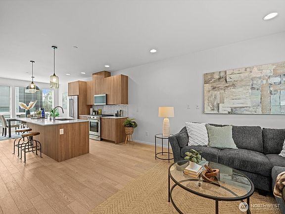 5th image of 18115 65th Avenue NE #102