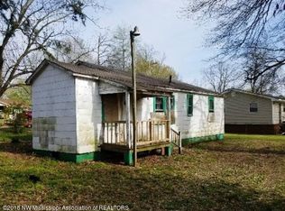 211 Warren St, Senatobia, MS 38619