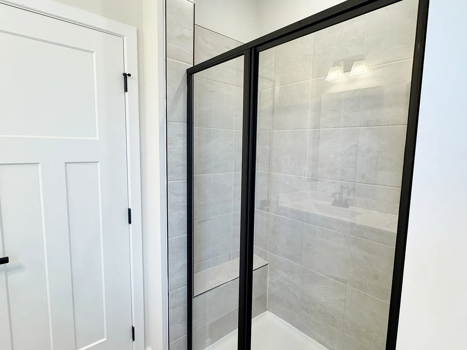 2 bed, 3.5 bath, 1680 sqft, $3,300 — Photo 4