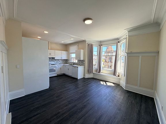 3rd image of 994-998 Guerrero St #7