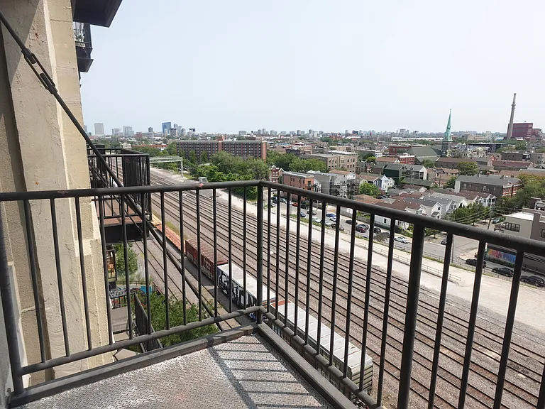 1550 S Blue Island Ave #1022 — Photo 2