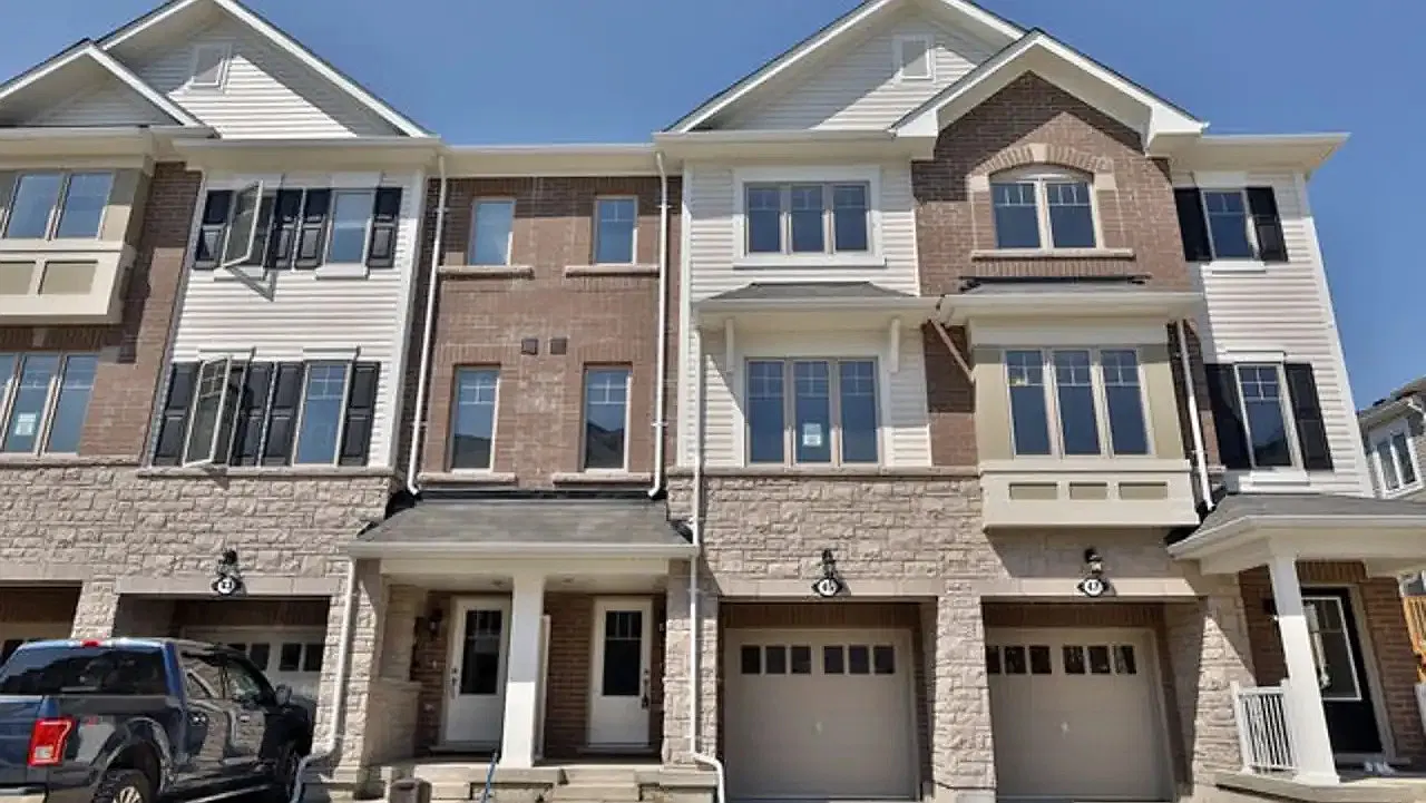 45 Rapids Lane Hamilton — Photo 1