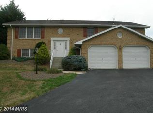 11537 Country Club Rd, Waynesboro, PA 17268