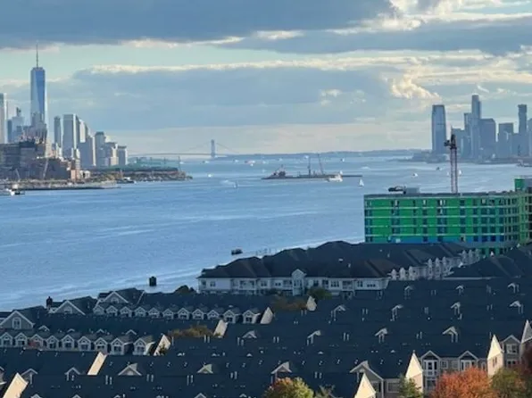 7002 Blvd East image 10 of 35