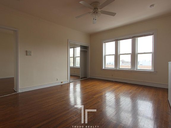 3rd image of 1830 W Lawrence Ave