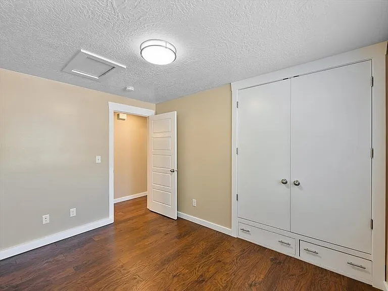 1245 E Harrison Ave — Photo 11