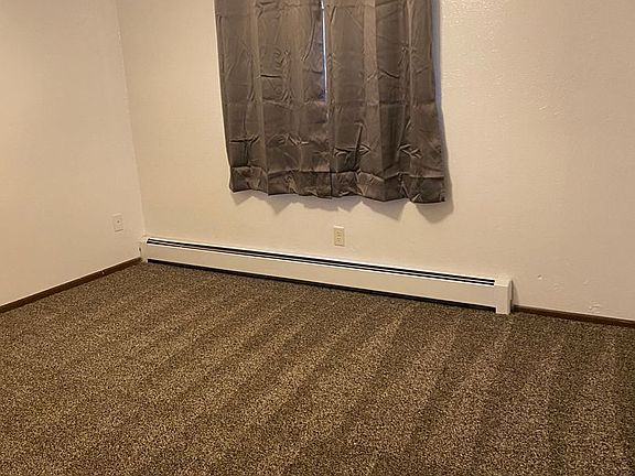 3rd image of 1601 9th Ave NW APT 1