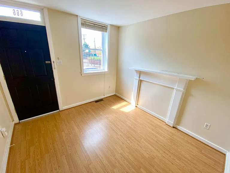666 Melvin Dr — Photo 3