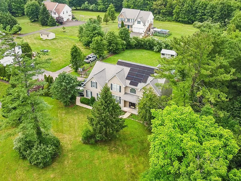 211 Tollgate Rd — Photo 1
