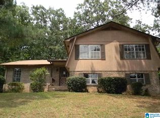 324 Fox Glen Rd NW, Birmingham, AL 35215