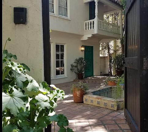 Street Entrance & Patio