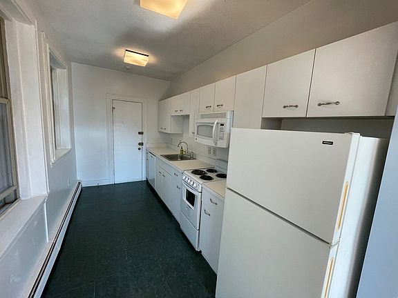 5th image of 1623 Commonwealth Ave #18R