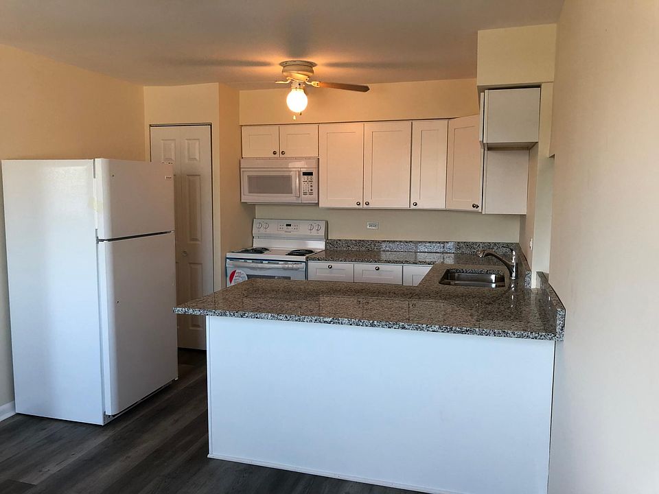 1st image of 8403 S Harlem Ave #3