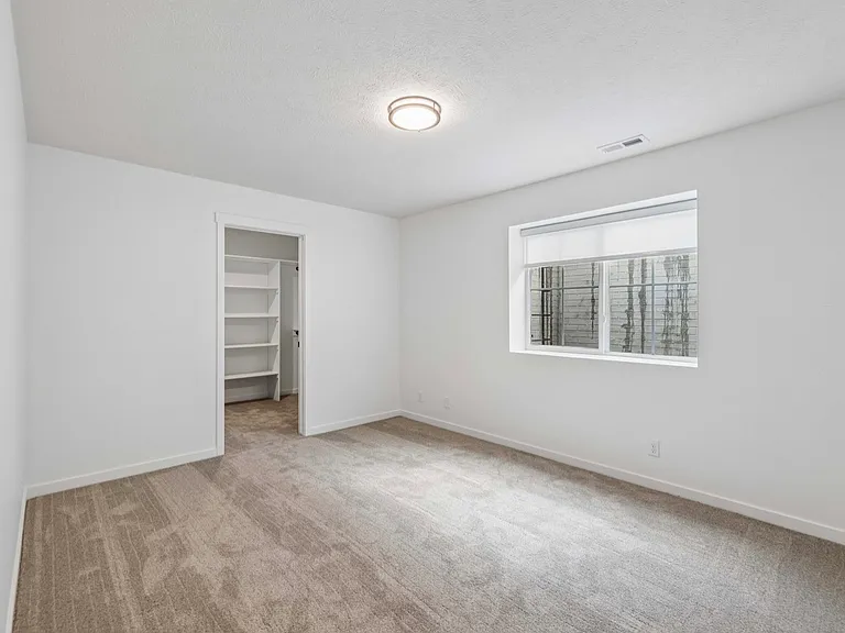Castle Pine Dr — Photo 8