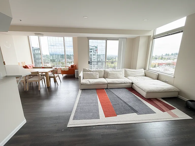 177 107th Ave NE #2207 — Photo 1