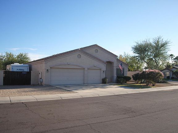 2nd image of 13541 W Cottonwood St