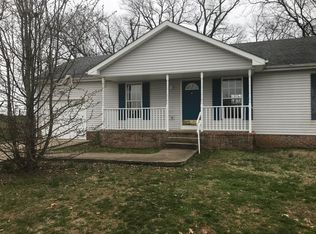 161 Oak Tree Dr, Oak Grove, KY 42262