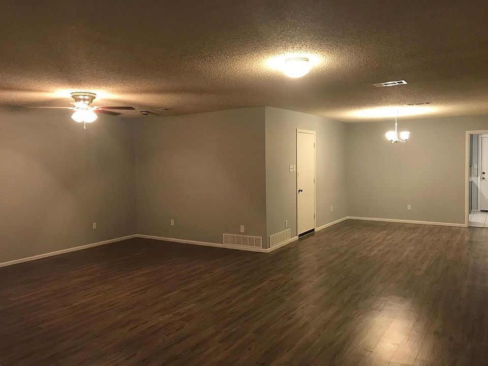 Living Room & Dining Area