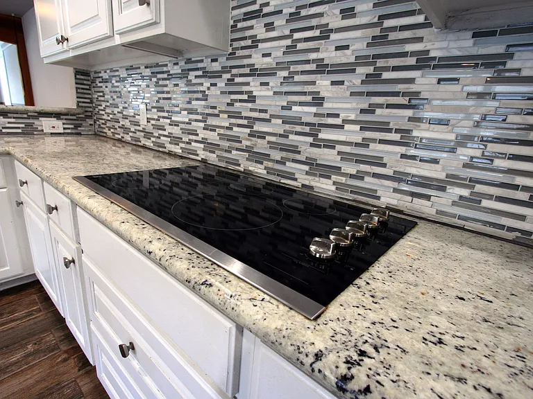 305 Gilchrist Ave — Photo 10