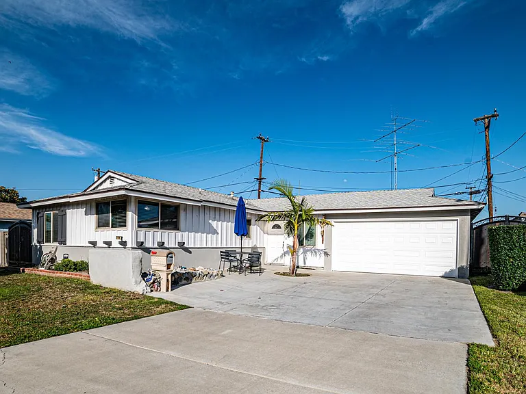 1408 N Buckingham St — Photo 31