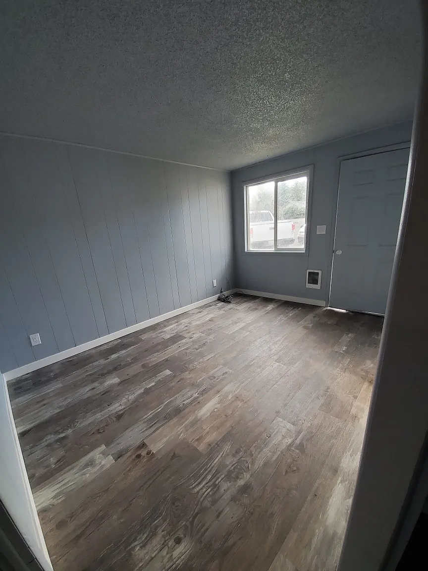 305 West Main Street — Photo 3