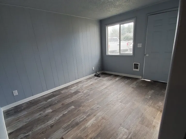 305 W Main St — Photo 3