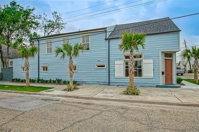 Building Photo - 1600 Monroe St #1B
