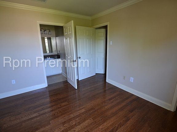 5th image of 100 Janis St APT 16