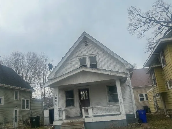 1503 D Ave NE, Cedar Rapids, IA 52402
