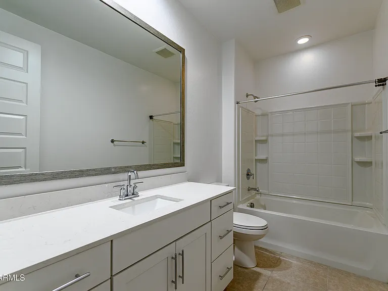 19568 W Rancho Dr — Photo 26