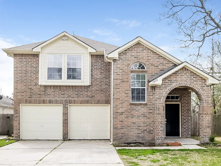 2802 Fox Mountain Dr — Photo 1