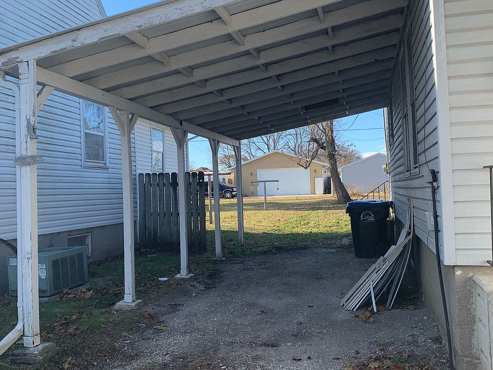 2nd image of 1102 S 27th St