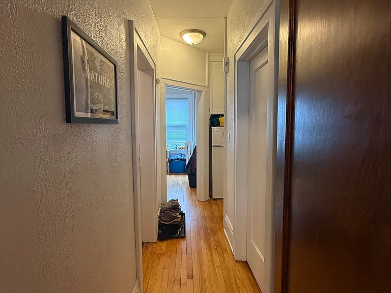 137 Fairview Ave N #4 — Photo 21