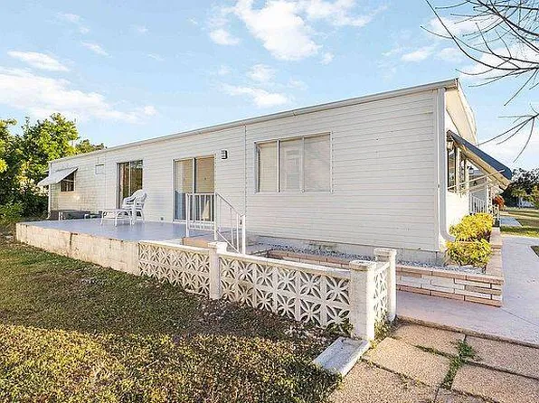 8411 Morgan Dr, Sarasota, FL 34238