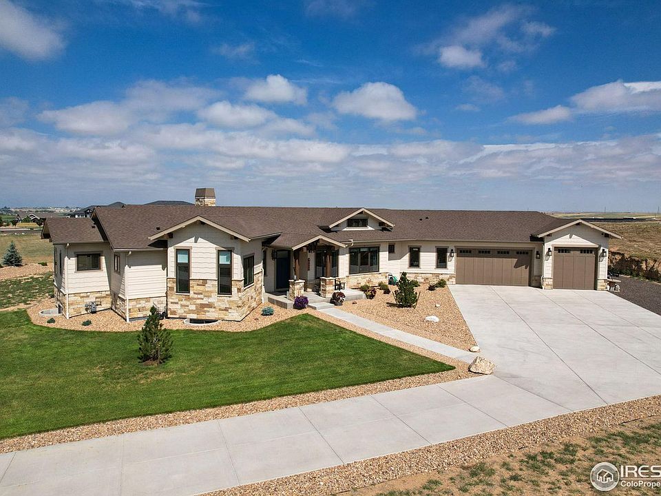 1st image of 39955 Hilltop Cir
