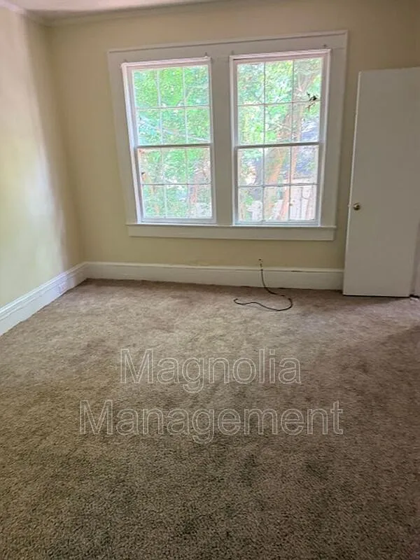 2 bed, 1.0 bath, $675 — Photo 3