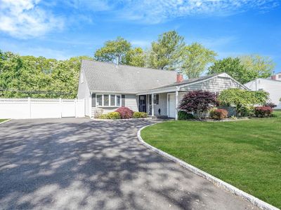 420 Greenbelt Parkway, Holtsville, NY, 11742