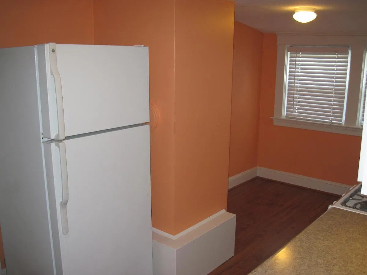 1 bed, 780 sqft, $1,150 — Photo 3