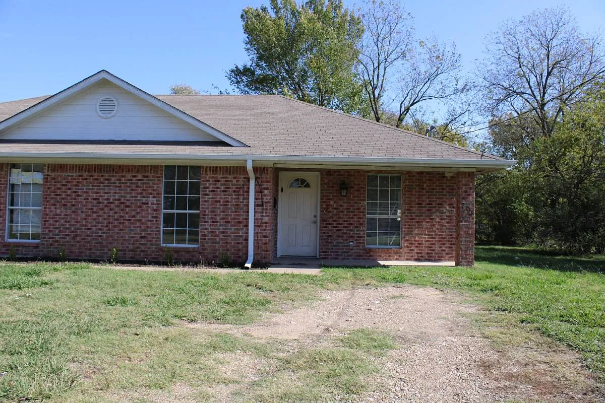 703 SW 1st in Cooper, TX 75432 — Photo 1
