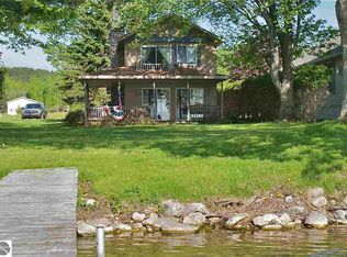 8297 S Solon Park Rd, Cedar, MI 49621