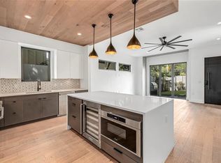 707 E Live Oak St #A, Austin, TX 78704
