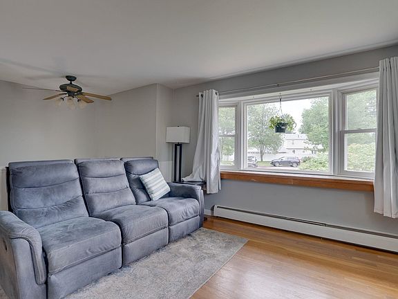 5th image of 6 Westchester Drive