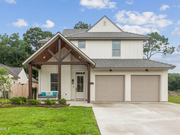 110 Amber Pond Ln, Lafayette, LA 70508