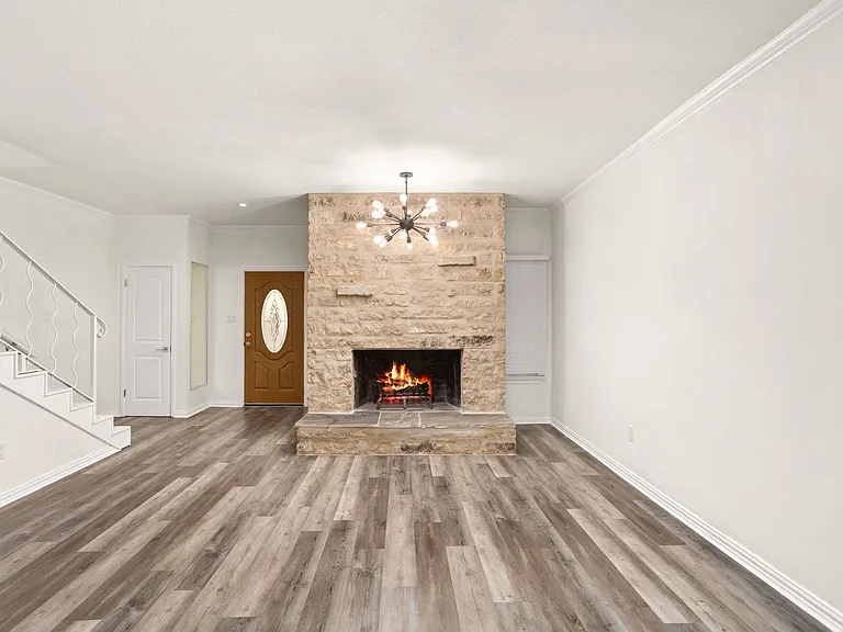 205 Chichester Pl #16 — Photo 11