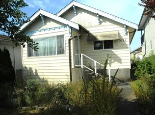 7697 Hilda St, Burnaby, BC V3N3H6