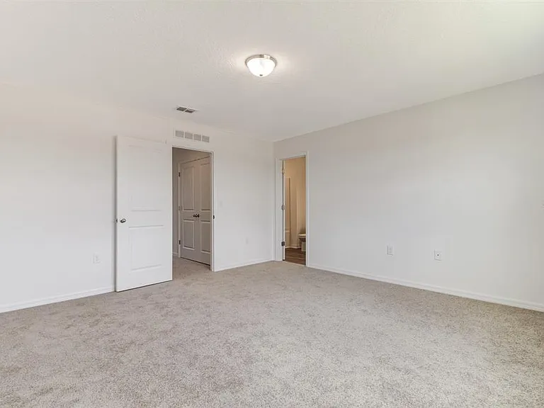 1105 Merrill St — Photo 17