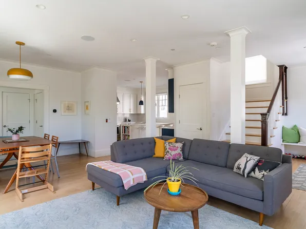36 Laurel St, Somerville, MA 02143