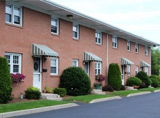 660 Devils Foot Rd APT 2, North Kingstown, RI 02852